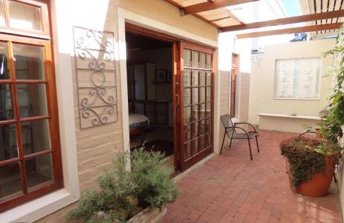 Onrus House | Belle View Guest Suite