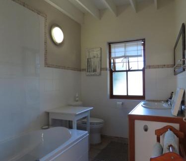 Onrus House | Belle View Guest Suite