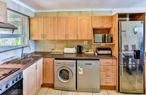Westbrook Apartment | Blue Largo 27