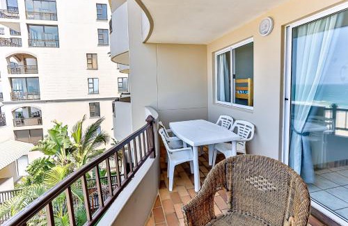 Westbrook Apartment | Blue Largo 42