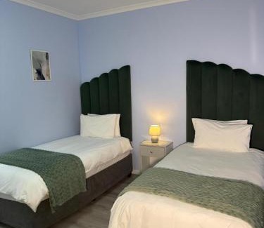 Bloubergstrand Apartment | Blue Lily Haven Cape Town Self Catering Home
