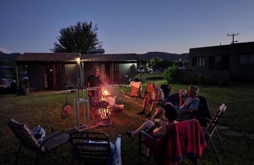 Hartbeespoort Apartment | Blueberry Country Cottage