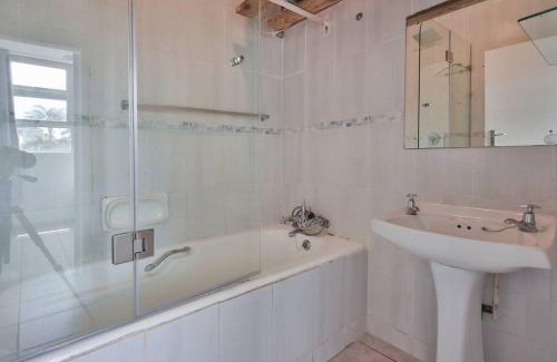 Manaba Beach House | Breath taking sea views