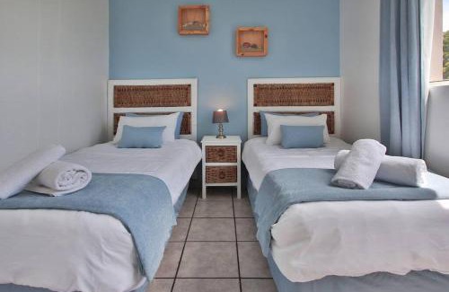 Manaba Beach House | Breath taking sea views