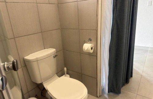 White River House | Busa House Self-Catering Guest House
