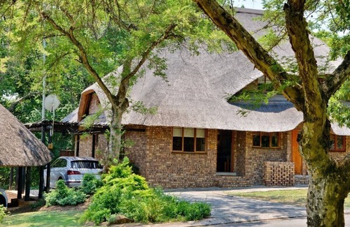 Hazyview House | Cambalala Unit 3 - Luxury Self Catering Vacation Rental In Kruger Park Lodge