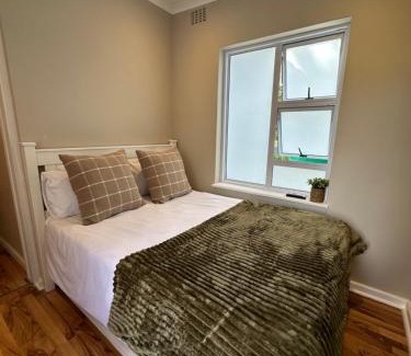 Constantia Apartment | Camellia Cottage - Courtyard Room