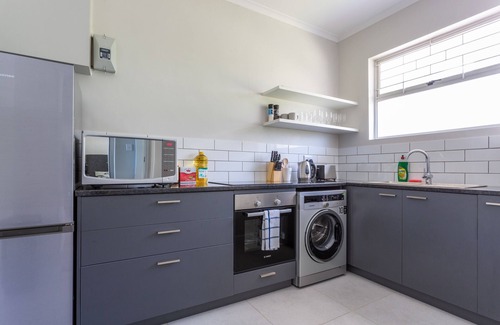 Camps Bay Apartment | Camps Bay Holiday Apartments Unit 14