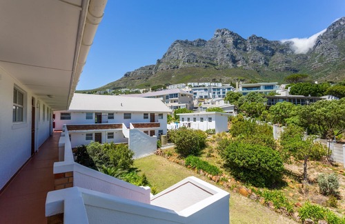 Camps Bay Apartment | Camps Bay Holiday Apartments Unit 16
