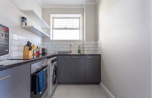 Camps Bay Apartment | Camps Bay Holiday Apartments Unit 4