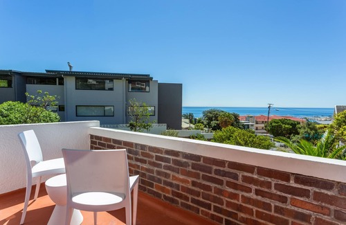Camps Bay Apartment | Camps Bay Holiday Apartments Unit 4