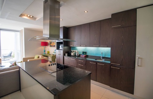 Camps Bay Apartment | Camps Bay One Bedroom apartment - The Crystal