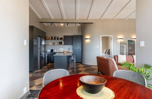 Camps Bay Apartment | Camps Bay Village