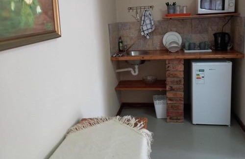 Oudtshoorn Apartment | Cango's Rest