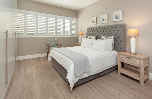 Mouille Point Apartment | CAPE TOWN - MOUILLE POINT - SEA VIEW APARTMENT