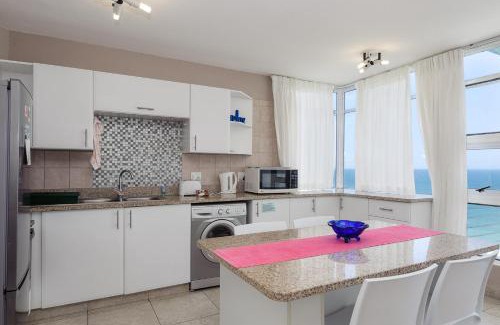 Shaka's Rock Apartment | Chakas Cove 53