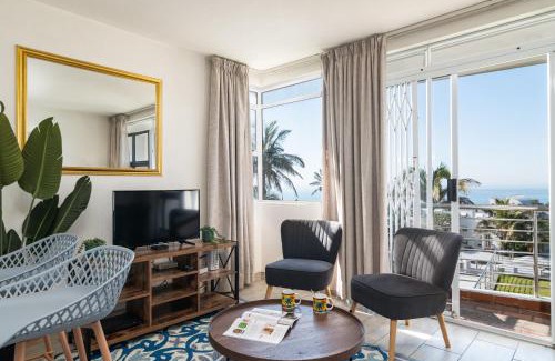 Shaka's Rock Apartment | Chakas Cove 76