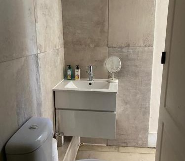 Camps Bay Apartment | Charming 2-Sleeper Getaway U1 !