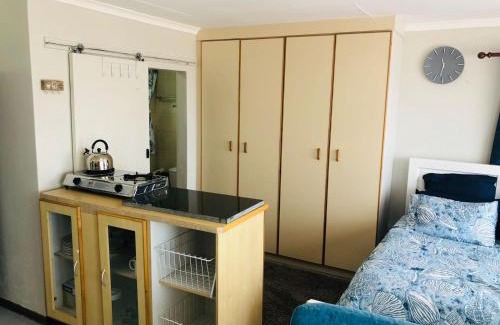 Mossel Bay Apartment | Charming retreat in Danabaai