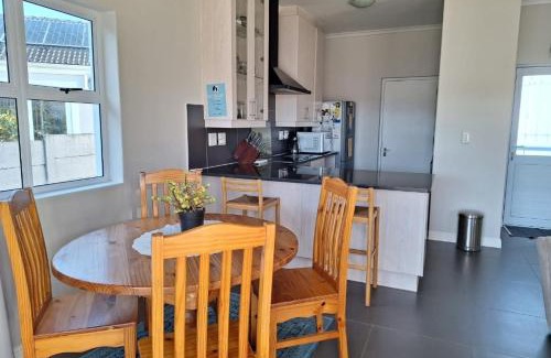 Kraaifontein Apartment | Chelmsford close