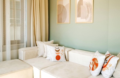 Kagithane Apartment | Chic Flat with Stunning View 10 min to VadIstanbul