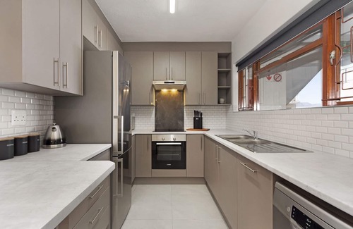 Somerset West Apartment | Cisterama 102 - Two Bedroom Apartment, Sleeps 4