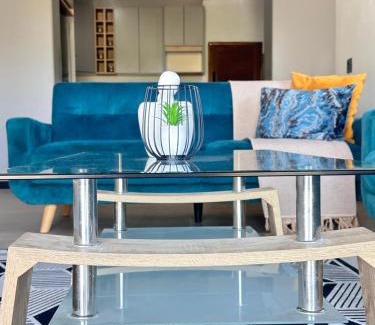 La Mercy Apartment | Coastal bliss at YnS apartment!