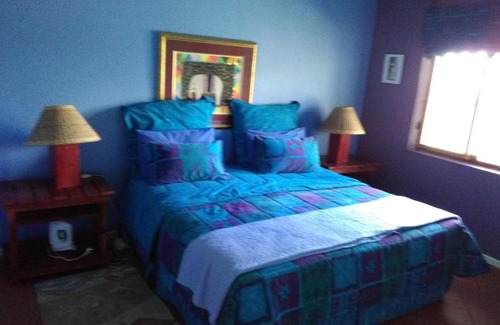 Kleinmond House | Come an enjoy Cape Towns best kept secret. Kleinmond, 2 hours from the city.