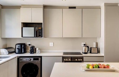 Sea Point Apartment | Comfort Meets the Coast at Fairmont 201