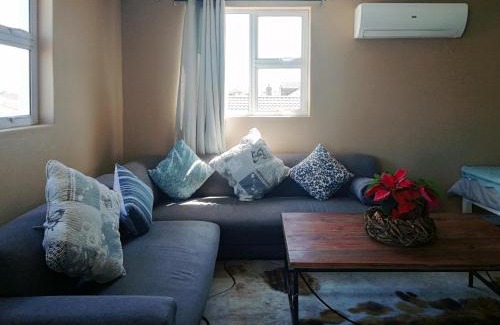 Muizenberg Apartment | Dawson's Creek
