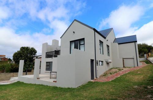 De Kelders House | DE KELDERS HOUSE