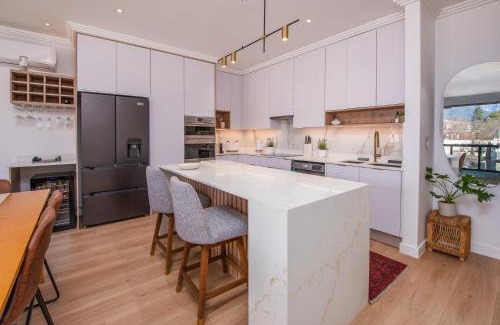 Stellenbosch Central Apartment | De Waal Grandeur Apartment