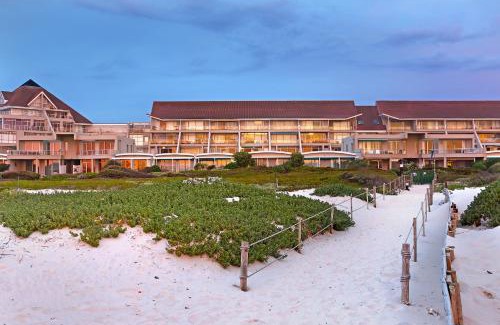Bloubergstrand Apartment | Dolphin Beach E5 by Host Agents