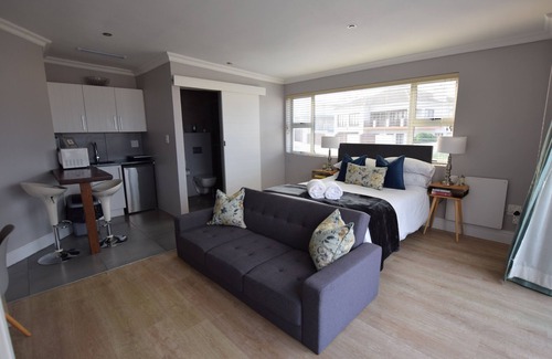 Vermont Apartment | Dolphin House Apartments