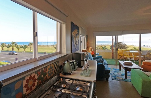 Mouille Point House | Dolphin Inn Guest House