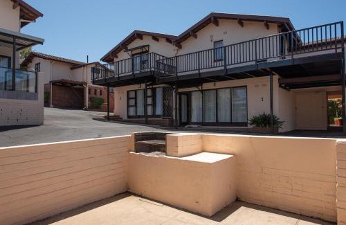 Margate Apartment | DUBANTRY 8