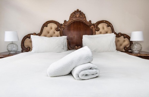 Big Bay Apartment | Elegant Beachfront 192 Eden on the Bay Beachfront Apartment, Blouberg, Cape Town
