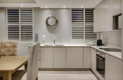 Sea Point Apartment | Fairmont 204