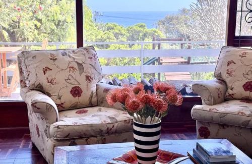 Trawal House | Family Beach Home 15-minute walk down to Camps Bay Beach-NEW LISTING!