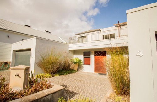 Hermanus Heights House | Fernkloof Manor