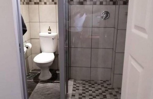 Bloemfontein House | Fiori Rosa