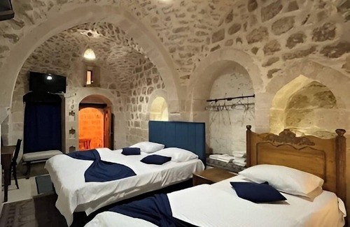 Artuklu Hotel | Firdevs Konagi
