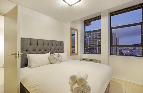 Cape Town City Centre Apartment | Fountain Suite 906