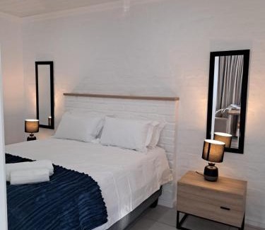 Parow North House | Garden studio flat