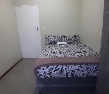 Parow House | GLOBALNEST guest house