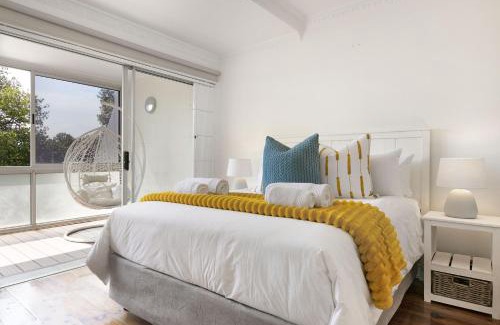 Gordons Bay Central Apartment | Gordonia 10 by HostAgents