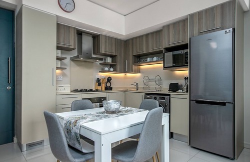 Greater Johannesburg Metropolitan Area Apartment | Gorgeous Rosebank Apartment