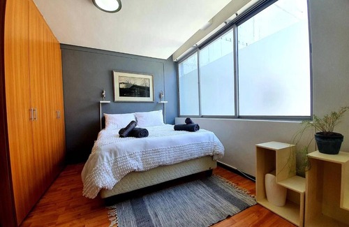 Cape Town City Centre Apartment | Green Market Place