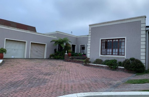 George House | Green Pastures Guesthouse