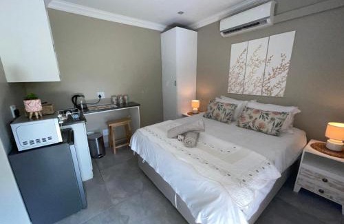 Ballito Apartment | Guest house on Gillian Unit 5
